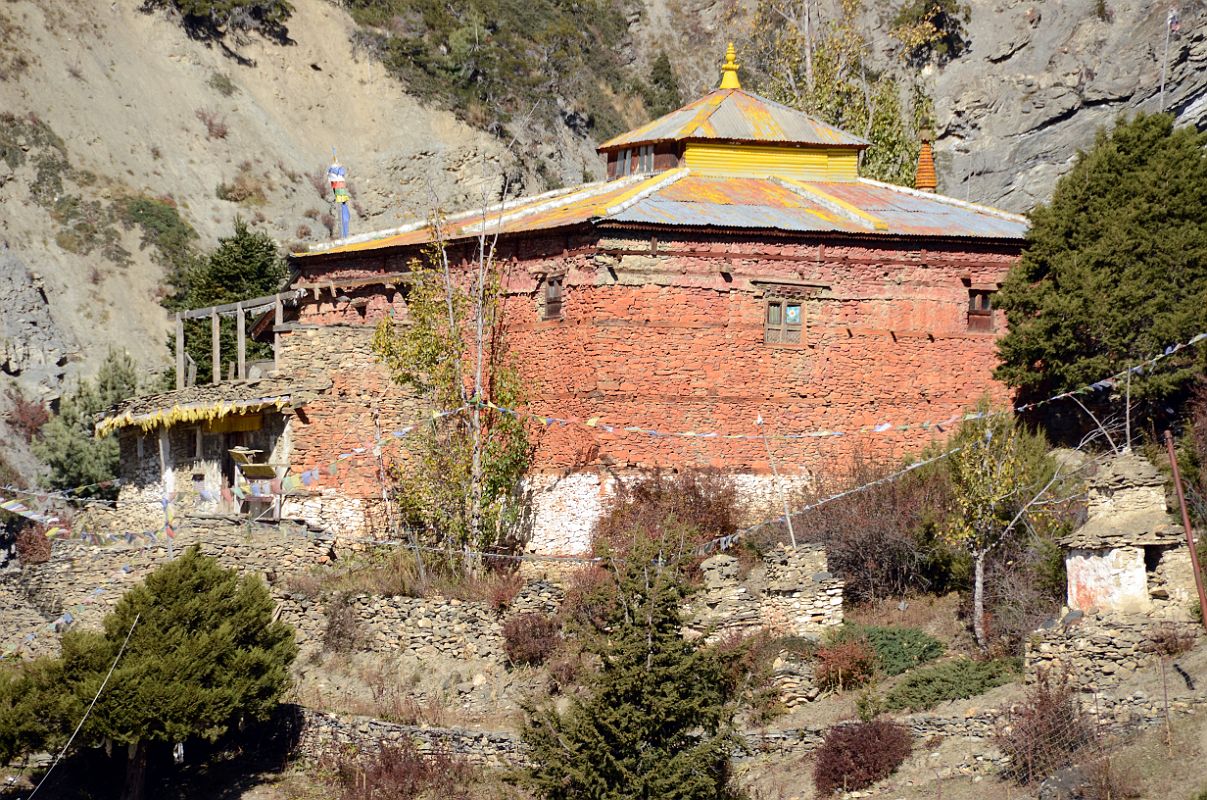 09 Thare Gompa 3938m On Trek From Khangsar To Tilicho Tal Lake 